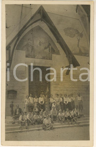 Fotografia d epoca originale 1925 ca STOCCAREDDO VI Chiesa S. Giovanni Battista  Gruppo CAI MESTRE Foto 1