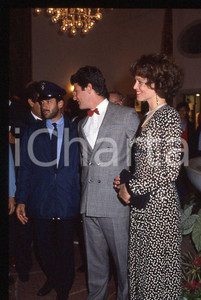 Fotografia d epoca originale 1986 Sigourney WEAVER Jim SIMPSON Festival VENEZIA 35 mm vintage slide 7 1