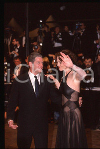 Fotografia d epoca originale 1985 ca Sigourney WEAVER Jim SIMPSON Festival di CANNES 35 mm vintage slide 5 1