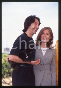 Fotografia d epoca originale 1995 ca Isabelle HUPPERT JeanHugues ANGLADE  CANNES 35 mm vintage slide 2 1