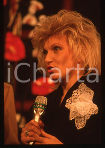 Fotografia d epoca originale 1990 ca Gilda GIULIANI Ritratto cantante  35 mm vintage slide 11 1