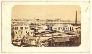 1870 ca VILLA CARCINA (BS) Stabilimento GLISENTI - Foto A. OGHERI CDV RARA (3) Rara fotografia, originale d'epoca, su cartoncino morbido, che mostra lo stabilimento siderurgico fondato da Francesco Glisenti. FOTOGRAFO: Alessandro Ogheri - Brescia  FAIR/discreto macchia marginale FORMATO: 10x6 cm originale e autentica 1
