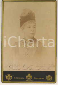 1880 ca RISORGIMENTO GENOVA Ritratto donna RAMORINO - Foto MONTABONE autografo Fotografia originale d'epoca, su cartoncino rigido. La fotografia presenta la dedica autografa di una donna della famiglia Ramorino (cui apparteneva il garibaldino Giuseppe Ramorino) a Caterina Maffezzoli, moglie dell'altro patriota e garibaldino Oreste Bronzetti.FOTOGRAFO: Montabone - C. Masini - Genova GOOD/buono  Formato: 10x15 cm originale e autentica 1