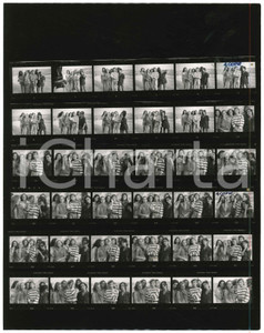 1980 ca MUSICA Gianna NANNINI Ritratto della cantante - Foto 36 provini (1) Fotografia d'epoca composta da 36 provini. FAIR/discreto Lievi smussature agli angoli, appunti manoscritti al recto Formato: 24x30 cm originale e autentica 1