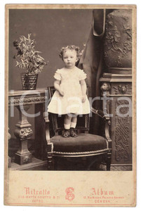 Fotografia d epoca originale 1871 GENOVA Ritratto di bambina con vaso di fiori  Foto G. B. SCIUTTO 4 1