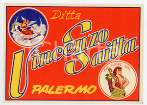 1960 ca PALERMO Ditta Vincenzo SAITTA Etichetta illustrata 24x17 cm Etichetta illustrata d'epoca. FAIR/discreto Piegatura centrale d'epoca, piegature agli angoli, forellino all'angolo inferiore sinistro Formato: 24x17 cm originale e autentica 1