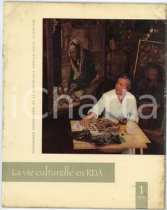 1961 La vie culturelle en RDA n.1 2ème année - Herta GROSS-ANDERS Restauratrice Pubblicazione illustrata d'epoca.TITOLO: La vie culturelle en RDA - Périodique trimestriel de la République Démocratique AllemandeAnno II  - n. 1EDITORE: La Société pour les Relations Culturelles avec l'etranger à BerlinPAGINE: 32 VERY POOR/gravemente danneggiato Parziale distacco della pellicola dalla copertina, macchie e aloni in copertina Formato: 21x26 cm originale e autentica 1