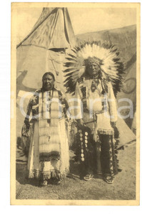 Cartolina originale da collezione 1935 EXPO BRUSSELS American Indian Village Real SIOUX  Chief and wife 3 1