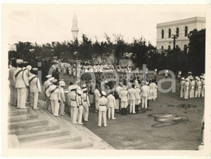 1934 AOI MOGADISCIO (SOMALIA) Processione del Corpus Domini - Foto 18x13 cm  Fotografia originale d'epoca, con timbro datario e didascalia al verso. GOOD/buono lievi ondulature Formato: 18x13 cm originale e autentica 1