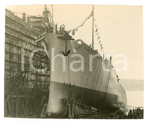 1931 TRIESTE Varo dell'Incrociatore LUIGI CADORNA Foto 18x15 cm Fotografia originale d'epoca, con didascalia al verso. POOR/danneggiato Margini rifilati a mano Formato: 18x15 cm originale e autentica 1
