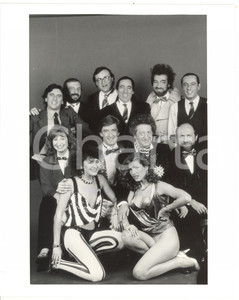 1990 ca DRIVE IN Margherita FUMERO - Ezio GREGGIO - Gianfranco D'ANGELO *Foto 3 Fotografia di agenzia. CONDIZIONI: GFORMATO: 20x25 cm    originale e autentica 1