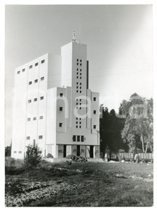 1939 AOI - LIBIA Nuovo silos - Foto 17x23 cm Fotografia originale d'epoca, con didascalia al verso. FAIR/discreto Lievi gualciture ai margini Formato: 17x23 cm originale e autentica 1