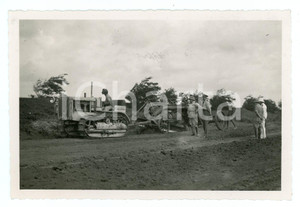 Fotografia d epoca originale 1930 ca AOI  SOMALIA Operai costruiscono strada con Caterpillar  Foto 15x10 cm 1