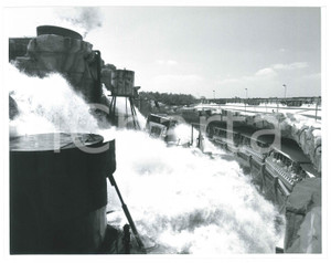 Fotografia d epoca originale 1989 DISNEY  MGM STUDIOS Catastrophe Canyon  Photo 25x20 2 1