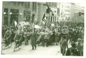 Fotografia d epoca originale 1938 FIRENZE Manifestazione contro aggressioni agli Italiani a TUNISI Foto 2 1