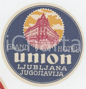 1940 ca LJUBLJANA JUGOSLAVIA Grand Hotel Union - Etichetta ILLUSTRATA 8x8 (2) Etichetta d'epoca.  FAIR/discreto Piegature ai margini Formato: 8x8 originale e autentica 1