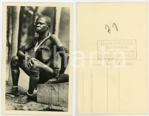 1930 ca C. ZAGOURSKI «L'Afrique qui disparaît» ITURI type - Carte postale  Fotocartolina postale d'epoca, appartenente alla serie &laquo;L'Afrique qui dispara&icirc;t&raquo; del fotografo Casimir Zagourski (L&eacute;opoldville).N&deg; 78, non viaggiata.Al verso timbro: "Henri Nicaise Photographe - Namur"CONDIZIONI: GFORMATO: 9x14 cm    originale e autentica 1