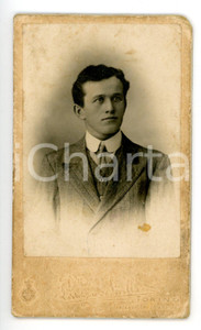1900 ca TORINO Ritratto di Pietro CORBELLARO ^Foto Fratelli LOVAZZANO - CDV Fotografia d'epoca montata su cartoncino rigido, con didascalia manoscritta al verso.FOTOGRAFO: Luigi Lovazzano e Maria Perelli Lovazzano - TorinoCONDIZIONI: POOR (macchie e abrasioni ai margini)FORMATO: CDV    originale e autentica 1