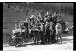 Fotografia d epoca originale 1924 GLENO BG Visitatori alla diga crollata, su torpedone NEGATIVO ORIGINALE 1