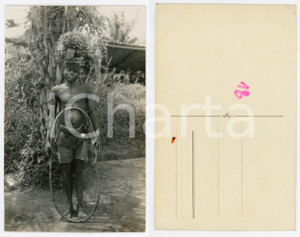 1940 ca AFRICA CONGO BELGA Indigeno - Trasporto sulla testa *Foto 9x14 cm  Fotografia originale d'epoca, in formato cartolina postale.Numero a pennarello al verso (18).  GOOD/buono  FORMATO: 9x14 cm originale e autentica 1