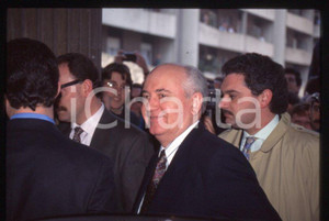 Fotografia d epoca originale 35mm vintage slide 1995 SESTO SAN GIOVANNI  Visita Michail GORBACHEV 27 1