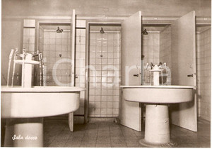 Cartolina originale da collezione 1950 ca ROMAGNANO SESIA (NO) COLLEGIO CONVITTO CURIONI Sala docce (2) 1