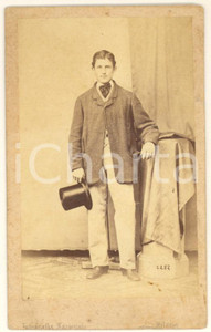 Fotografia d epoca originale 1870 ca MILANO Giovane Antonio SALA  Ritratto  Fotografia Triestina CDV 1