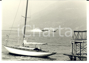 Fotografia d epoca originale 1970 ca LAGO MAGGIORE Superaliscafo FRECCIA DEI GIARDINI in viaggio Foto 18x13 1