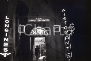 Fotografia d epoca originale 1951 BRESCIA  Insegne al neon di negozi in centro NEGATIVO ORIGINALE  9 1