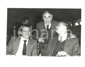 1985 ca CGIL CISL UIL Antonio PIZZINATO Franco MARINI Giorgio BENVENUTO Fotografia di agenzia. CONDIZIONI: G (ma minimo difetto di stampa)FORMATO: 25x20 cm     originale e autentica 1