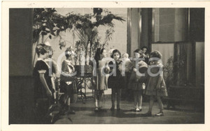 Fotografia d epoca originale 1938 MILANO Istituto Vittoria Colonna  Festa di Carnevale  Foto cartolina 3 1