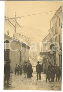 Fotografia d epoca originale 1910 ca RECOARO TERME Via del centro affollata  Foto ANIMATA RARA 1