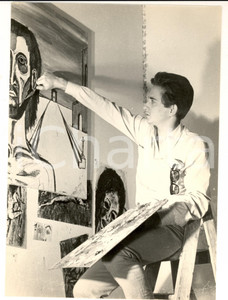 Fotografia d epoca originale 1960 ca ROMA Renzino ROSSELLINI dipinge nel suo atelier Foto 3 1