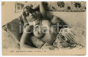 1920 ca CASABLANCA - MAROC La sieste ETHNIC NUDE Carte postale FP NV Cartolina d'epoca, non viaggiata.FOTOGRAFO: Levy et Neurdein réunis - Paris CONDIZIONI:FAIR/discreto Smussature agli angoli, macchia all'angolo superiore sinistro e piega all'angolo inferiore destroFORMATO: 13x8 cm originale e autentica 1