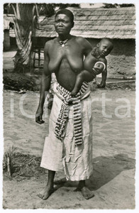 1950 ca MWEKA - CONGO BELGE Femme et enfant Bakete ETHNIC NUDE Carte postale FP Cartolina d'epoca, non viaggiata.FOTOGRAFO: Photo-home, Leopoldville CONDIZIONI:GOOD/buonoFORMATO: 9x14 cm originale e autentica 1