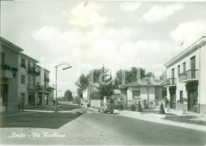 Cartolina originale da collezione 1960 ca PIOLTELLO MI Via Rivoltana a LIMITO con FIAT 500 Cartolina ANIMATA 4 1