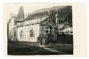 1920 ca SANTA CATERINA VALFURVA Padiglioni dello stabilimento termale - Foto  Fotografia d'epoca in formato cartolina postale. CONDIZIONI:FAIR/discreto Lievi bruniture e piccole pieghe agli angoliFORMATO: 14x9 cm originale e autentica 1