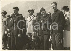 Fotografia d epoca originale 1940 ca TRENTO FASCISMO Autorità a un corteo funebre Foto UNTERVEGER 18x13 1