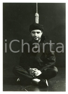 1988 MILANO Teatro Pier Lombardo - Philippe FRETUN in "Judas-Pilate" - Foto Fotografia di agenzia. CONDIZIONI:GOOD/buonoFORMATO: 12x17 cm originale e autentica 1