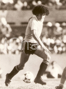 Fotografia d epoca originale 1980 MUNDIALITO Calcio ITALIA  URUGUAY Daniel MARTINEZ durante azione Foto 1