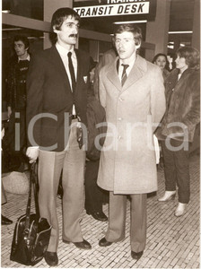 Fotografia d epoca originale 1970 ca JUGOSLAVIA Calcio STELLA ROSSA Zdravko BOROVNICA Vladimir PETROVIC Foto 1
