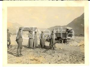 Fotografia d epoca originale 1917 WW1 ZONA DI GUERRA Ufficiali italiani in osservazione  Foto 12x9 1