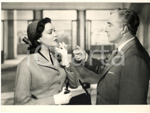 Fotografia d epoca originale 1955 CINEMA Film Gli ultimi cinque minuti Linda DARNELL Vittorio DE SICA Foto 1