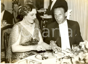 Fotografia d epoca originale 1936 LONDON Automobile Club Jean BOROTRA Marie FREEMANTHOMAS of WILLINGDON 2 1