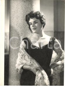 Fotografia d epoca originale 1955 ca CINEMA FRANCE Claude SYLVAIN actress  Portrait Photo 18x24 cm 1