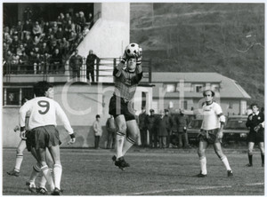 Fotografia d epoca originale 1984 CALCIO  USD MASONE Parata durante una partita  Foto 24x18 cm 1