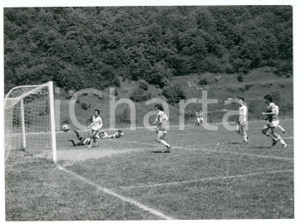 Fotografia d epoca originale 1983 MASONE  CALCIO Calciatori USD MASONE durante la partita  Foto 24x17 cm 1
