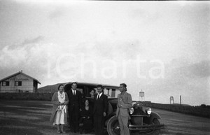 1937 Alla Casa Cantoniera sulle pendici dell'ETNA NEGATIVO ORIGINALE 1 Negativo originale d'epoca in bianco e nero su pellicola.Per i diritti rivolgersi a ICharta.ICharta mette in vendita, sul negozio eBay e in esclusiva sul sito "icharta" il proprio archivio composto da numerose diapositive e negativi fotografici d'epoca, tutti originali e autentici.Si tratta di uno sguardo inedito sull'attualità, la politica, la vita quotidiana, il gossip e la cultura, che fotografa il cambiamento della nazione (e non solo) tra il 1890 ed il 1990 circa. Un'occasione unica per il mercato del collezionismo, che vede finalmente disponibile un archivio eccezionale per vastità, tematiche e condizioni, in un settore (il negativo fotografico e la diapositiva) di assoluta novità e dalle interessanti prospettive di investimento. CONDIZIONI:FAIR/discretoFORMATO: cm 6 x 9 originale e autentica 1
