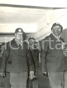 Fotografia d epoca originale 1960 ca GENK Re BALDOVINO con minatori  Miniera di carbone WATERSCHEI 1