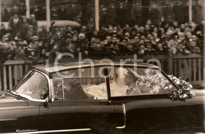 Fotografia d epoca originale 1960 BRUXELLES Re Baldovino del BELGIO e regina Fabiola in macchina Fotografia 1